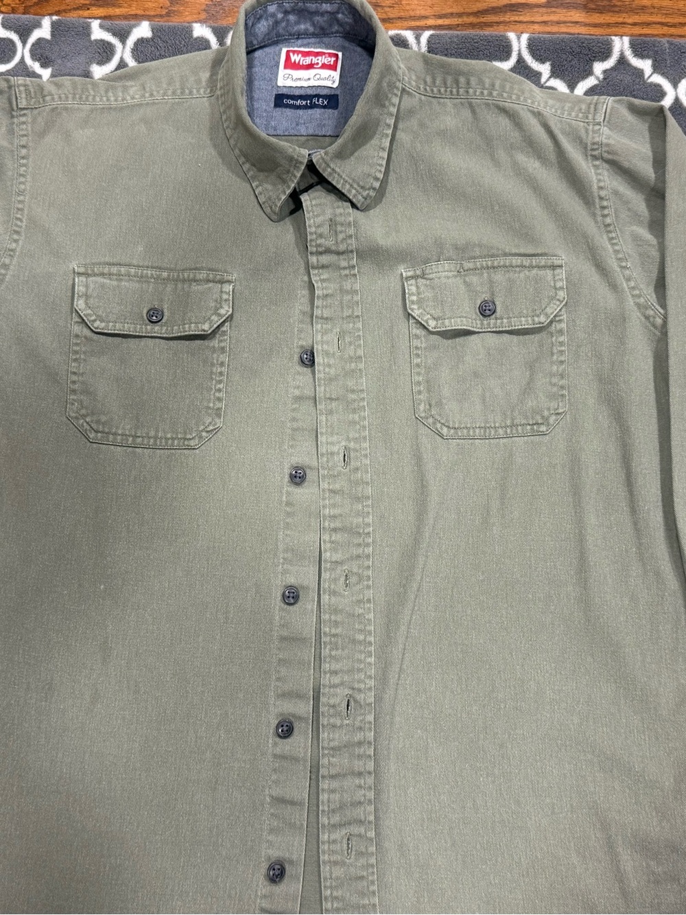 Wrangler Olive Green Work-Style Button-Up Shirt